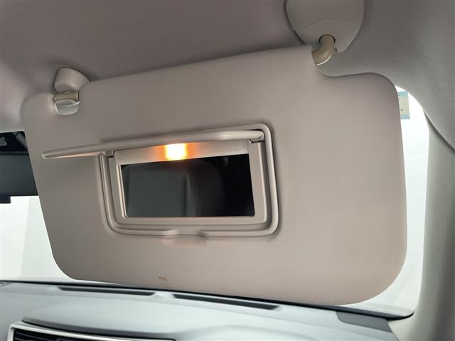 エクストレイル 20X エマージェンシーブレーキパッケージ 純正ナビ 全周囲カメラ シートヒーター 電動リアゲート 衝突被害軽減ブレーキ クルーズコントロール ETC 革巻きステアリング ルーフレール パートタイム4WD LEDライト スマートキー 禁煙車(14枚目)