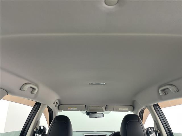 エクストレイル 20X エマージェンシーブレーキパッケージ 純正ナビ 全周囲カメラ シートヒーター 電動リアゲート 衝突被害軽減ブレーキ クルーズコントロール ETC 革巻きステアリング ルーフレール パートタイム4WD LEDライト スマートキー 禁煙車(42枚目)