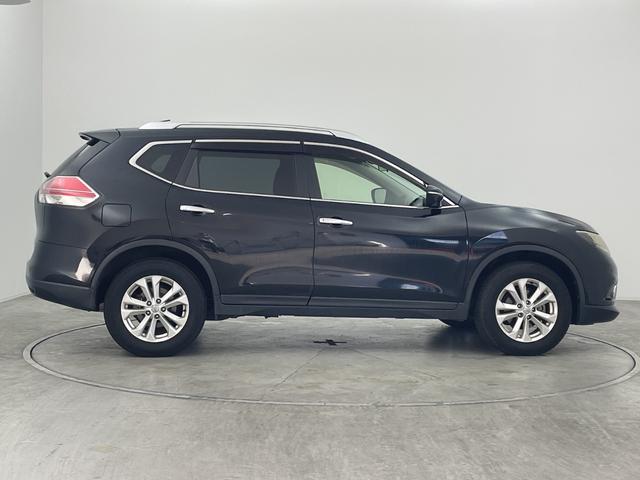 エクストレイル 20X エマージェンシーブレーキパッケージ 純正ナビ 全周囲カメラ シートヒーター 電動リアゲート 衝突被害軽減ブレーキ クルーズコントロール ETC 革巻きステアリング ルーフレール パートタイム4WD LEDライト スマートキー 禁煙車(50枚目)