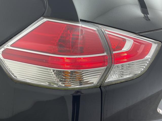 エクストレイル 20X エマージェンシーブレーキパッケージ 純正ナビ 全周囲カメラ シートヒーター 電動リアゲート 衝突被害軽減ブレーキ クルーズコントロール ETC 革巻きステアリング ルーフレール パートタイム4WD LEDライト スマートキー 禁煙車(65枚目)