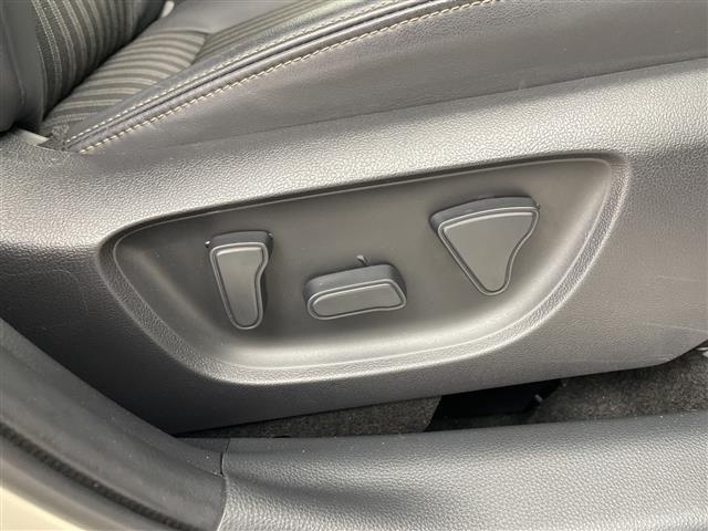 アクア Z 純正10.5型ナビ 全周囲カメラ フルセグTV アダクティブクルーズコントロール ブラインドスポットモニター 衝突被害軽減システム シートヒーター ハンドルヒーター パワーシート LED ETC 禁煙(9枚目)