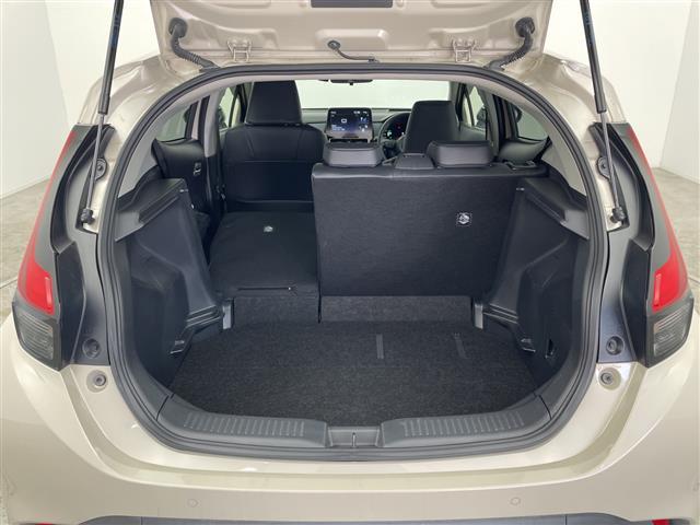 アクア Z 純正10.5型ナビ 全周囲カメラ フルセグTV アダクティブクルーズコントロール ブラインドスポットモニター 衝突被害軽減システム シートヒーター ハンドルヒーター パワーシート LED ETC 禁煙(33枚目)