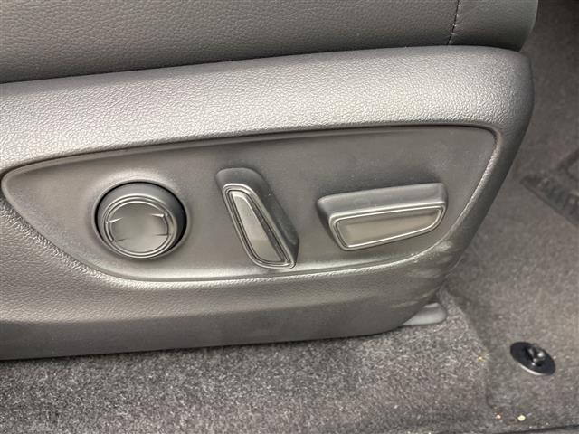 ランドクルーザー250 VX 純正12.3型ナビ 全周囲カメラ サンルーフ JBL ワイヤレス充電 アダクティブクルーズコントロール ハンドルヒーター 電動リアゲート デジタルインナーミラー ルーフレール ETC2.0 禁煙車(10枚目)