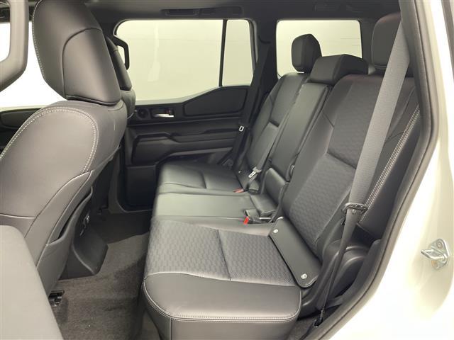 ランドクルーザー250 VX 純正12.3型ナビ 全周囲カメラ サンルーフ JBL ワイヤレス充電 アダクティブクルーズコントロール ハンドルヒーター 電動リアゲート デジタルインナーミラー ルーフレール ETC2.0 禁煙車(36枚目)