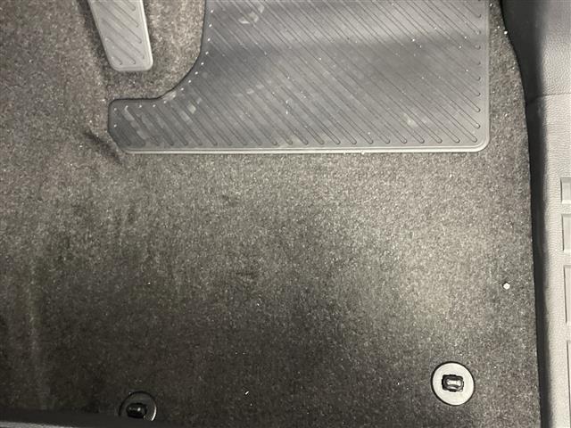 ランドクルーザー250 VX 純正12.3型ナビ 全周囲カメラ サンルーフ JBL ワイヤレス充電 アダクティブクルーズコントロール ハンドルヒーター 電動リアゲート デジタルインナーミラー ルーフレール ETC2.0 禁煙車(42枚目)