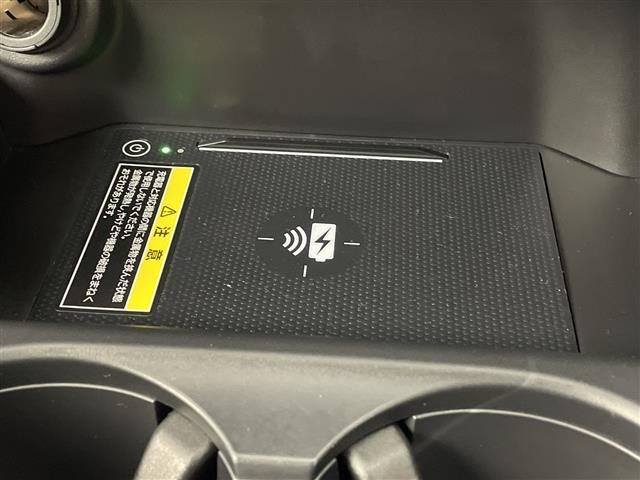 ＺＲ－Ｖ ｅ：ＨＥＶ　Ｚ　純正９型ナビ　ＢＯＳＥサウンド　バックカメラ　ワイヤレス充電　アダクティブクルーズコントロール　電動リアゲート　パドルシフト　レザーシート　前席シートヒーター　ＥＴＣ２．０　ＬＥＤライト　禁煙車（6枚目）