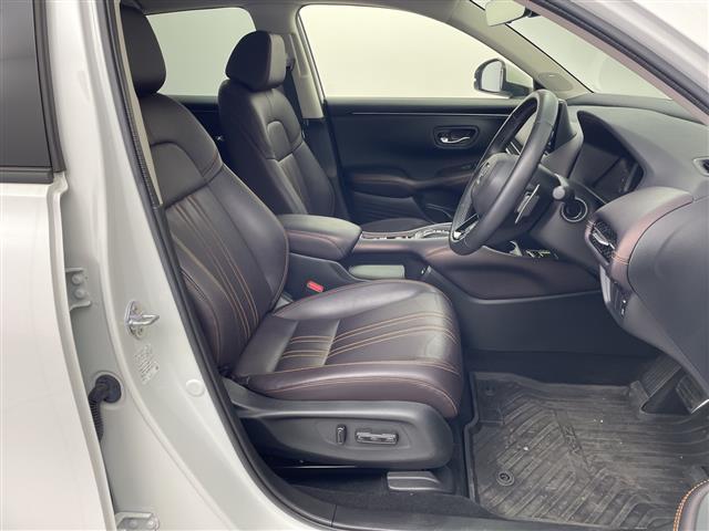 ＺＲ－Ｖ ｅ：ＨＥＶ　Ｚ　純正９型ナビ　ＢＯＳＥサウンド　バックカメラ　ワイヤレス充電　アダクティブクルーズコントロール　電動リアゲート　パドルシフト　レザーシート　前席シートヒーター　ＥＴＣ２．０　ＬＥＤライト　禁煙車（29枚目）