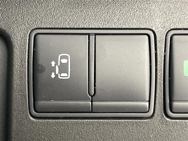 気になる車はすぐにお問い合わせください！画面右側の００６６から始まる無料ダイヤルからお問い合わせ下さい！専門スタッフがお車のご質問にお答えいたします！