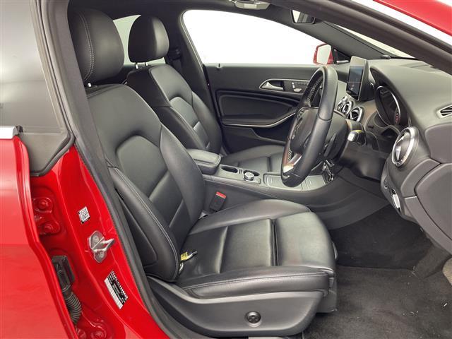 ＣＬＡクラス ＣＬＡ２２０　４マチック（14枚目）