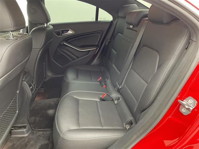 ＣＬＡクラス ＣＬＡ２２０　４マチック（32枚目）