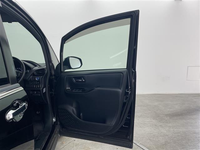 ヴォクシー ハイブリッドZS 煌III TRDフルエアロ アルパイン11型ナビ HDMI フルセグ バックカメラ 両側電動スライドドア シートヒーター 衝突被害軽減ブレーキ クルーズコントロール 前後ドラレコ ETC LED スマートキー(37枚目)