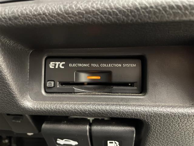 エクストレイル 20Xt エマージェンシーブレーキパッケージ 純正ナビ フルセグTV 全周囲カメラ 電動リアゲート ダウンヒルアシストコントロール レザーシート シートヒーター エアーシート ステアリングスイッチ クルーズコントロール ビルトインETC 禁煙車(10枚目)