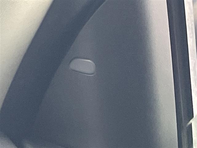 エクストレイル 20Xt エマージェンシーブレーキパッケージ 純正ナビ フルセグTV 全周囲カメラ 電動リアゲート ダウンヒルアシストコントロール レザーシート シートヒーター エアーシート ステアリングスイッチ クルーズコントロール ビルトインETC 禁煙車(11枚目)