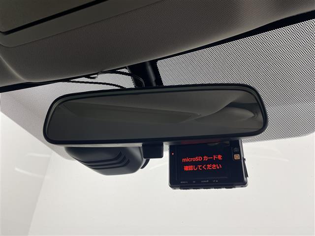 エクストレイル 20Xt エマージェンシーブレーキパッケージ 純正ナビ フルセグTV 全周囲カメラ 電動リアゲート ダウンヒルアシストコントロール レザーシート シートヒーター エアーシート ステアリングスイッチ クルーズコントロール ビルトインETC 禁煙車(16枚目)