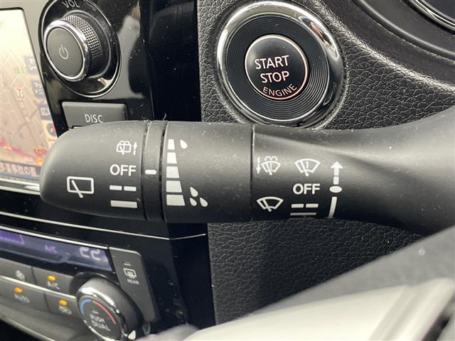 エクストレイル 20Xt エマージェンシーブレーキパッケージ 純正ナビ フルセグTV 全周囲カメラ 電動リアゲート ダウンヒルアシストコントロール レザーシート シートヒーター エアーシート ステアリングスイッチ クルーズコントロール ビルトインETC 禁煙車(20枚目)