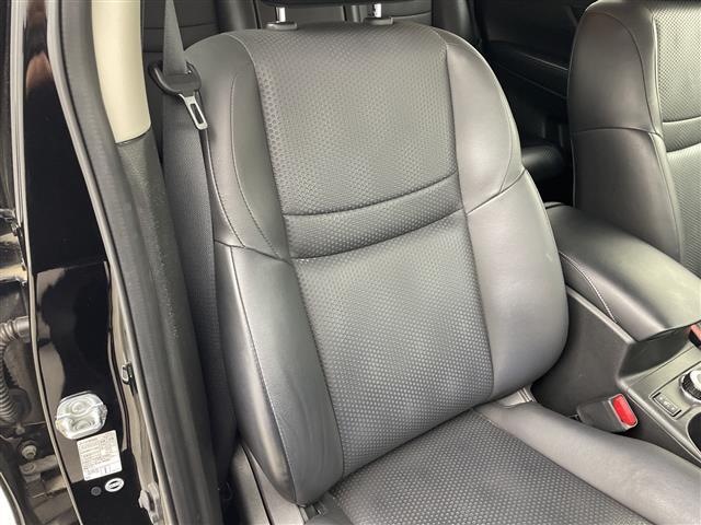 エクストレイル 20Xt エマージェンシーブレーキパッケージ 純正ナビ フルセグTV 全周囲カメラ 電動リアゲート ダウンヒルアシストコントロール レザーシート シートヒーター エアーシート ステアリングスイッチ クルーズコントロール ビルトインETC 禁煙車(28枚目)