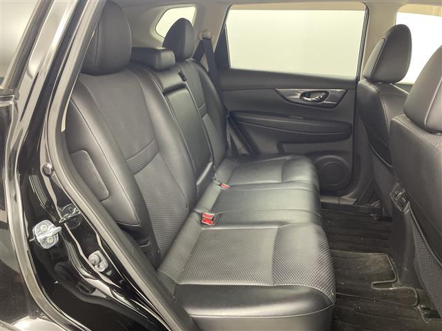 エクストレイル 20Xt エマージェンシーブレーキパッケージ 純正ナビ フルセグTV 全周囲カメラ 電動リアゲート ダウンヒルアシストコントロール レザーシート シートヒーター エアーシート ステアリングスイッチ クルーズコントロール ビルトインETC 禁煙車(29枚目)