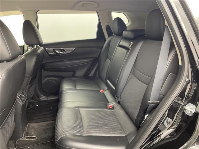 エクストレイル 20Xt エマージェンシーブレーキパッケージ 純正ナビ フルセグTV 全周囲カメラ 電動リアゲート ダウンヒルアシストコントロール レザーシート シートヒーター エアーシート ステアリングスイッチ クルーズコントロール ビルトインETC 禁煙車(33枚目)