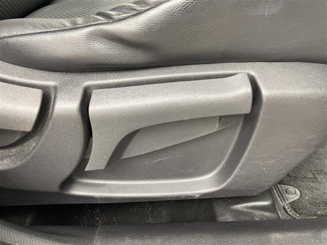 エクストレイル 20Xtt エマージェンシーブレーキパッケージ 純正ナビ 4WD 全周囲カメラ 電動リアゲート クルーズコントロール BSM レーンキープアシスト 前後ドラレコ ETC 前席シートヒーター ダウンヒルアシスト コーナーセンサー スマートキ 禁煙車(25枚目)