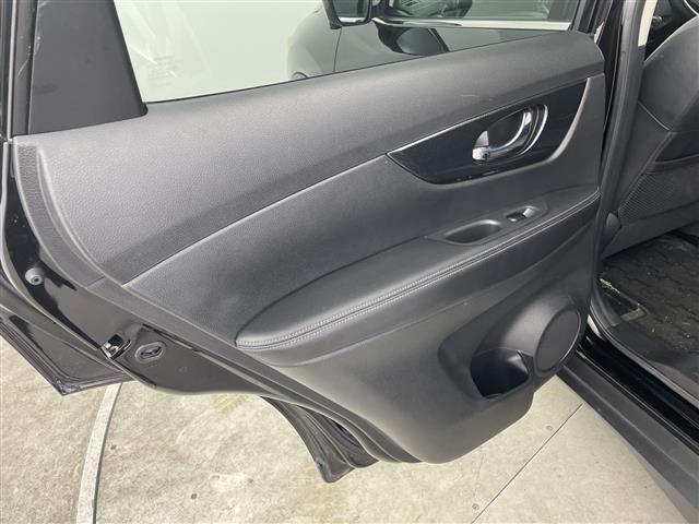 エクストレイル 20Xtt エマージェンシーブレーキパッケージ 純正ナビ 4WD 全周囲カメラ 電動リアゲート クルーズコントロール BSM レーンキープアシスト 前後ドラレコ ETC 前席シートヒーター ダウンヒルアシスト コーナーセンサー スマートキ 禁煙車(39枚目)