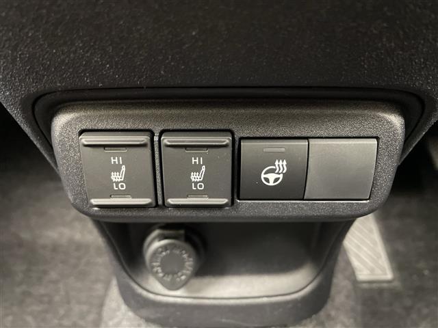 シエンタ ハイブリッドZ 登録済未使用車 純正10.5型ナビ 全周囲カメラ 両側電動スライド アダプティブクルーズコントロール 衝突被害軽減ブレーキ ビルトインETC ステアリングヒーター BSM LED スマートキー 禁煙車(24枚目)