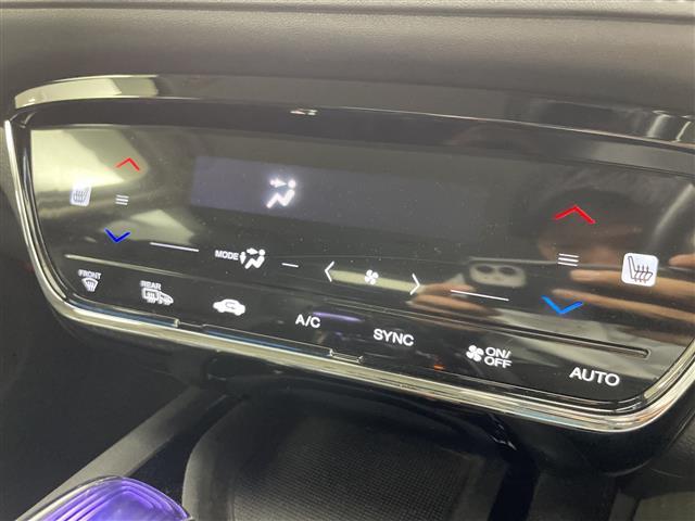 ヴェゼル ハイブリッドZ 純正7型ナビ ワンセグTV バックカメラ シートヒーター ハーフレザーシート クルーズコントロール パドルシフト ステアリングスイッチ プッシュスタート スタッドレスタイヤ4本積込 ETC 禁煙車(17枚目)