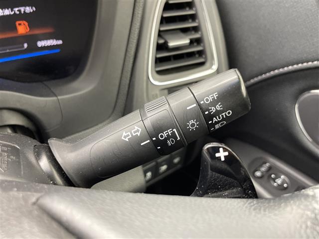 ヴェゼル ハイブリッドZ 純正7型ナビ ワンセグTV バックカメラ シートヒーター ハーフレザーシート クルーズコントロール パドルシフト ステアリングスイッチ プッシュスタート スタッドレスタイヤ4本積込 ETC 禁煙車(21枚目)