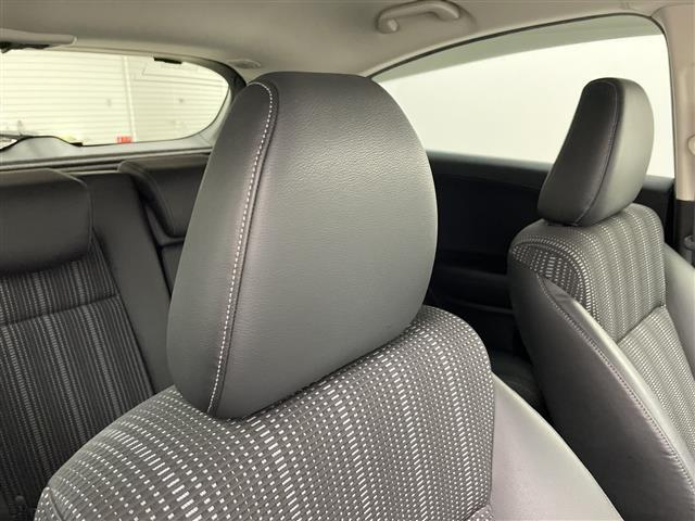 ヴェゼル ハイブリッドZ 純正7型ナビ ワンセグTV バックカメラ シートヒーター ハーフレザーシート クルーズコントロール パドルシフト ステアリングスイッチ プッシュスタート スタッドレスタイヤ4本積込 ETC 禁煙車(27枚目)