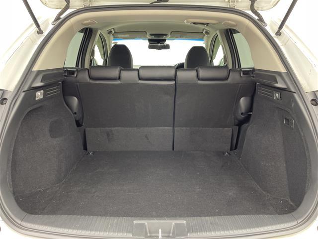 ヴェゼル ハイブリッドZ 純正7型ナビ ワンセグTV バックカメラ シートヒーター ハーフレザーシート クルーズコントロール パドルシフト ステアリングスイッチ プッシュスタート スタッドレスタイヤ4本積込 ETC 禁煙車(36枚目)