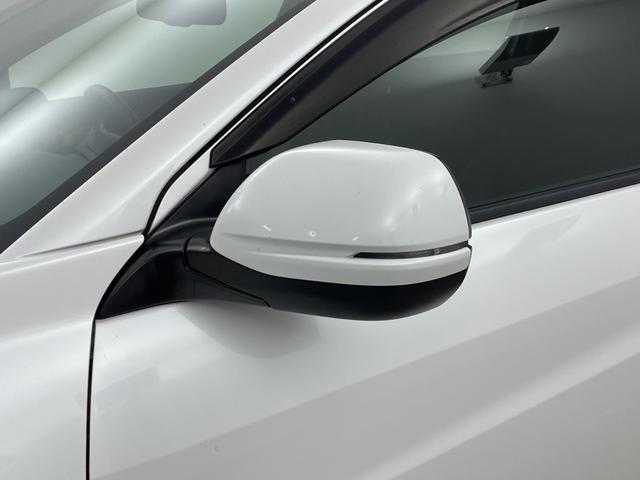 ヴェゼル ハイブリッドZ 純正7型ナビ ワンセグTV バックカメラ シートヒーター ハーフレザーシート クルーズコントロール パドルシフト ステアリングスイッチ プッシュスタート スタッドレスタイヤ4本積込 ETC 禁煙車(61枚目)