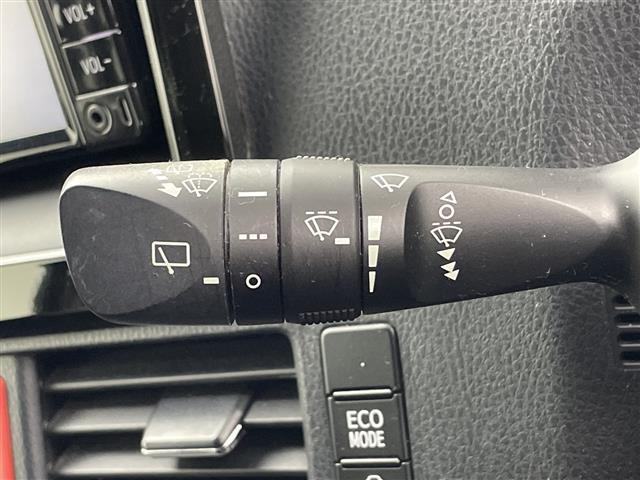 エスクァイア Ｇｉ　純正ナビ　両側電動スライドドア　クルーズコントロール　ハーフレザーシート　ウッドコンビステア　前席シートヒーター　衝突被害軽減ブレーキ　レーンキープアシスト　ＥＴＣ　ＬＥＤ　オートハイビーム　禁煙（19枚目）