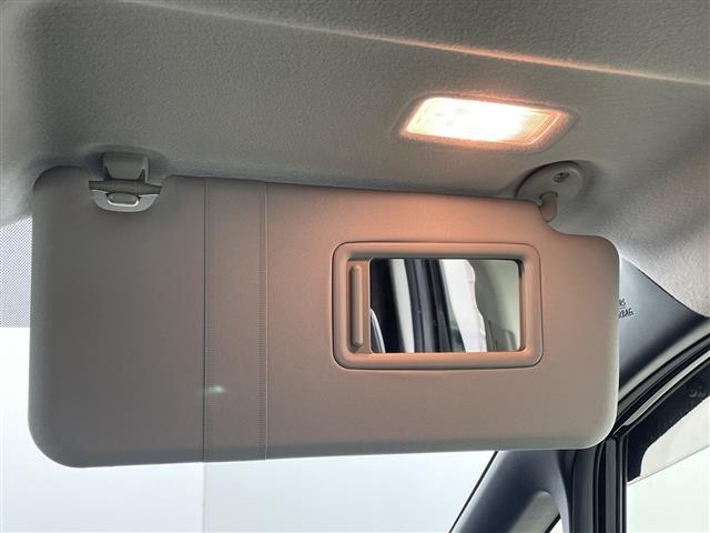 エスクァイア Ｇｉ　純正ナビ　両側電動スライドドア　クルーズコントロール　ハーフレザーシート　ウッドコンビステア　前席シートヒーター　衝突被害軽減ブレーキ　レーンキープアシスト　ＥＴＣ　ＬＥＤ　オートハイビーム　禁煙（27枚目）