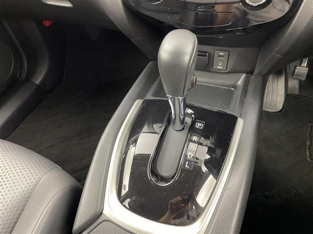 エクストレイル 20X エマージェンシーブレーキパッケージ 純正ナビ 全周囲カメラ 衝突被害軽減ブレーキ 前席シートヒーター クリアランスソナー ダウンヒルアシスト BSM クルーズコントロール レーンキープアシスト ドラレコ ビルトインETC LED 禁煙車(5枚目)