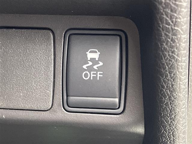 エクストレイル 20X エマージェンシーブレーキパッケージ 純正ナビ 全周囲カメラ 衝突被害軽減ブレーキ 前席シートヒーター クリアランスソナー ダウンヒルアシスト BSM クルーズコントロール レーンキープアシスト ドラレコ ビルトインETC LED 禁煙車(13枚目)