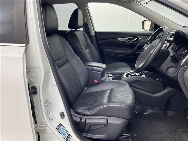 エクストレイル 20X エマージェンシーブレーキパッケージ 純正ナビ 全周囲カメラ 衝突被害軽減ブレーキ 前席シートヒーター クリアランスソナー ダウンヒルアシスト BSM クルーズコントロール レーンキープアシスト ドラレコ ビルトインETC LED 禁煙車(28枚目)