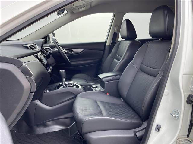 エクストレイル 20X エマージェンシーブレーキパッケージ 純正ナビ 全周囲カメラ 衝突被害軽減ブレーキ 前席シートヒーター クリアランスソナー ダウンヒルアシスト BSM クルーズコントロール レーンキープアシスト ドラレコ ビルトインETC LED 禁煙車(31枚目)