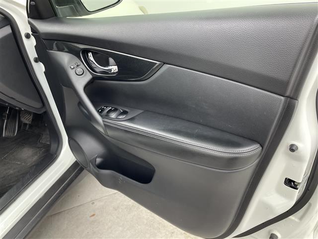 エクストレイル 20X エマージェンシーブレーキパッケージ 純正ナビ 全周囲カメラ 衝突被害軽減ブレーキ 前席シートヒーター クリアランスソナー ダウンヒルアシスト BSM クルーズコントロール レーンキープアシスト ドラレコ ビルトインETC LED 禁煙車(39枚目)