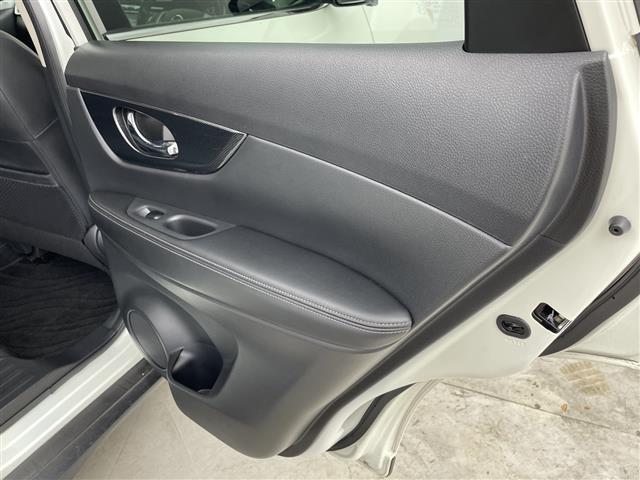 エクストレイル 20X エマージェンシーブレーキパッケージ 純正ナビ 全周囲カメラ 衝突被害軽減ブレーキ 前席シートヒーター クリアランスソナー ダウンヒルアシスト BSM クルーズコントロール レーンキープアシスト ドラレコ ビルトインETC LED 禁煙車(41枚目)