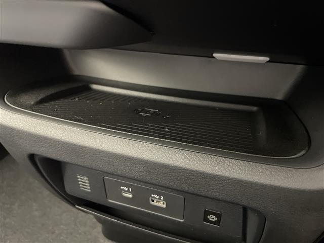 セレナ e-パワー ハイウェイスターV 登録済未使用車 純正12.3型ナビ 純正11型後席モニター 両側電動スライドドア プロパイロット ワイヤレス充電 全周囲カメラ デジタルインナーミラー BMS レーンキープアシスト ETC 禁煙車(6枚目)