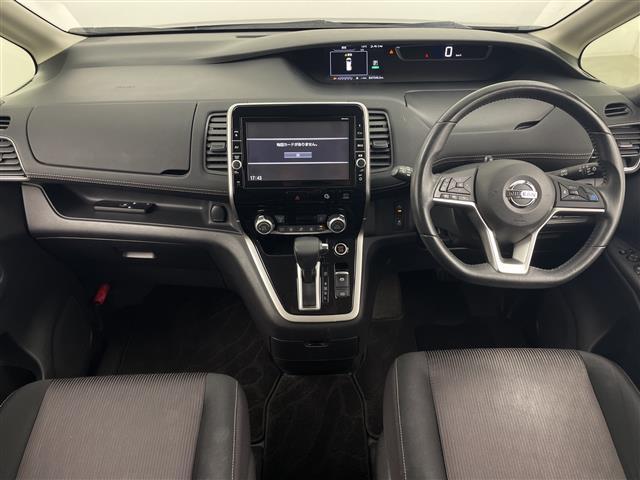 セレナ ハイウェイスター 純正11型後席モニター 純正9型ナビ フルセグTV 全周囲カメラ デジタルインナーミラー アダプティブクルーズコントロール 衝突被害軽減システム 両側電動スライドドア 電動パーキング ETC 禁煙車(2枚目)