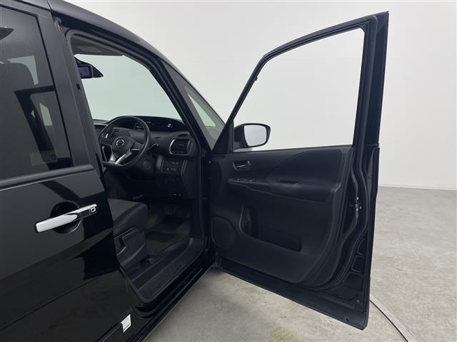 セレナ ハイウェイスター 純正11型後席モニター 純正9型ナビ フルセグTV 全周囲カメラ デジタルインナーミラー アダプティブクルーズコントロール 衝突被害軽減システム 両側電動スライドドア 電動パーキング ETC 禁煙車(40枚目)