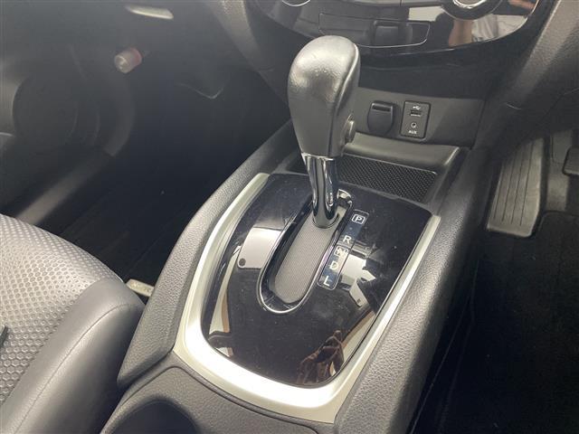 エクストレイル 20XエクストリーマーXエマージェンシーブレーキP サンルーフ 純正ナビ 全周囲カメラ クルーズコントロール パートタイム4WD ダウンヒルアシストコントロール シートヒーター BSM 衝突被害軽減ブレーキ アイドリングストップ スマートキー 禁煙車(17枚目)