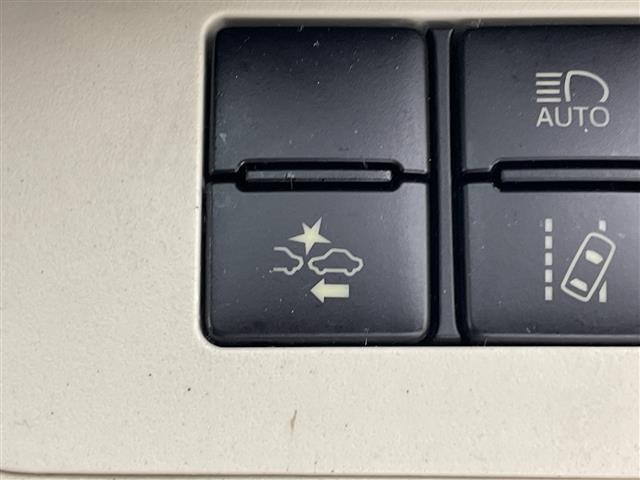 シエンタ G モデリスタエアロ ナビ バックカメラ 両側電動スライドドア 衝突被害軽減ブレーキ プリクラッシュセーフティ レーンキープアシスト オートハイビーム フォグ フルセグTV スマートキー 禁煙車(8枚目)