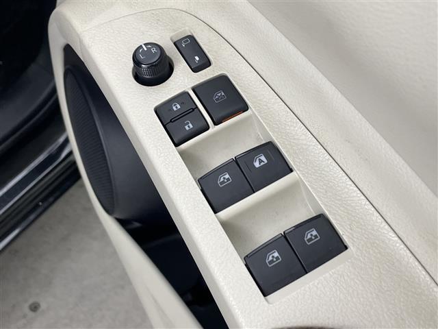 シエンタ G モデリスタエアロ ナビ バックカメラ 両側電動スライドドア 衝突被害軽減ブレーキ プリクラッシュセーフティ レーンキープアシスト オートハイビーム フォグ フルセグTV スマートキー 禁煙車(25枚目)