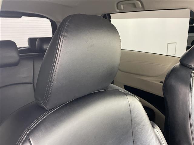 シエンタ G モデリスタエアロ ナビ バックカメラ 両側電動スライドドア 衝突被害軽減ブレーキ プリクラッシュセーフティ レーンキープアシスト オートハイビーム フォグ フルセグTV スマートキー 禁煙車(30枚目)