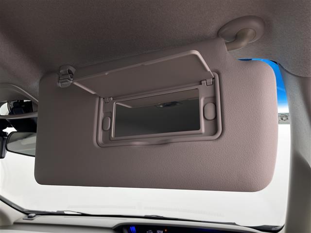 フリード G・ホンダセンシング 社外7型ナビ フルセグTV 衝突被害軽減システム 両側電動スライドドア ハーフレザーシート ステアリングスイッチ クルーズコントロール 横滑り防止機能 LEDライト ビルトインETC スマートキー(13枚目)