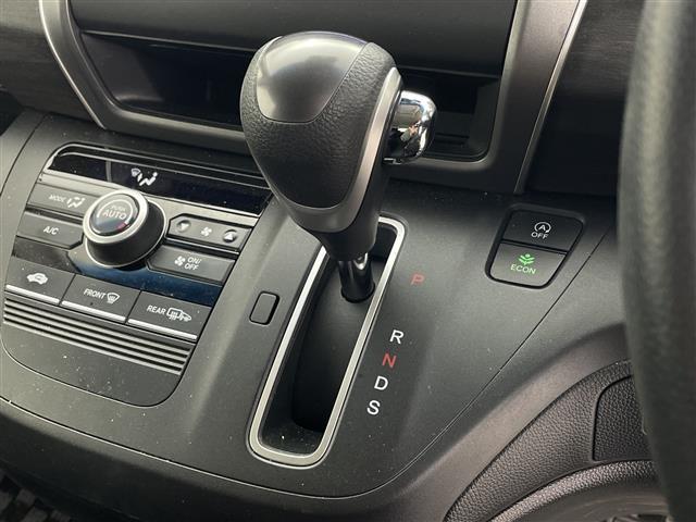 フリード G・ホンダセンシング 社外7型ナビ フルセグTV 衝突被害軽減システム 両側電動スライドドア ハーフレザーシート ステアリングスイッチ クルーズコントロール 横滑り防止機能 LEDライト ビルトインETC スマートキー(20枚目)