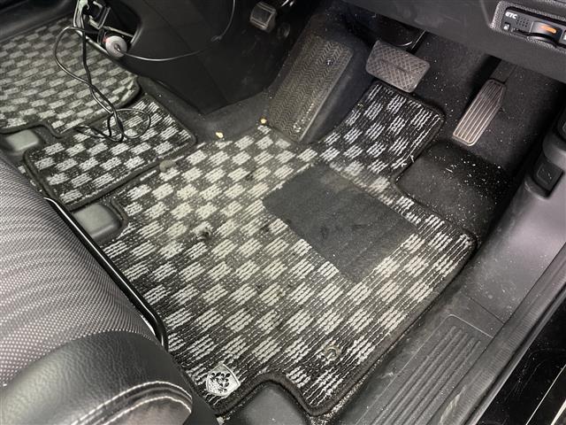 フリード G・ホンダセンシング 社外7型ナビ フルセグTV 衝突被害軽減システム 両側電動スライドドア ハーフレザーシート ステアリングスイッチ クルーズコントロール 横滑り防止機能 LEDライト ビルトインETC スマートキー(42枚目)