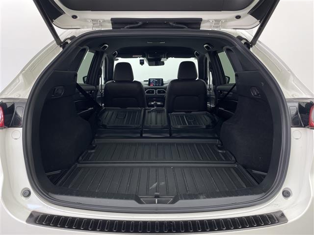 CX-5 XD エクスクルーシブモード 純正9型ナビ フルセグTV 全周囲カメラ 衝突被害軽減システム アダクティブクルーズコントロール BOSEプレミアムサウンド ステアリングヒーター 電動リアゲート ブラインドスポットモニター 禁煙車(37枚目)