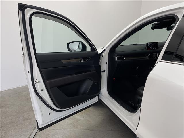 CX-5 XD エクスクルーシブモード 純正9型ナビ フルセグTV 全周囲カメラ 衝突被害軽減システム アダクティブクルーズコントロール BOSEプレミアムサウンド ステアリングヒーター 電動リアゲート ブラインドスポットモニター 禁煙車(38枚目)